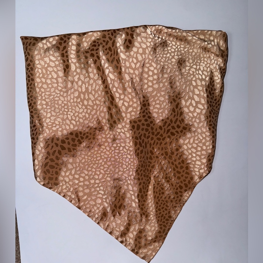 Boutique Cropped Scale Tie Top in Orange